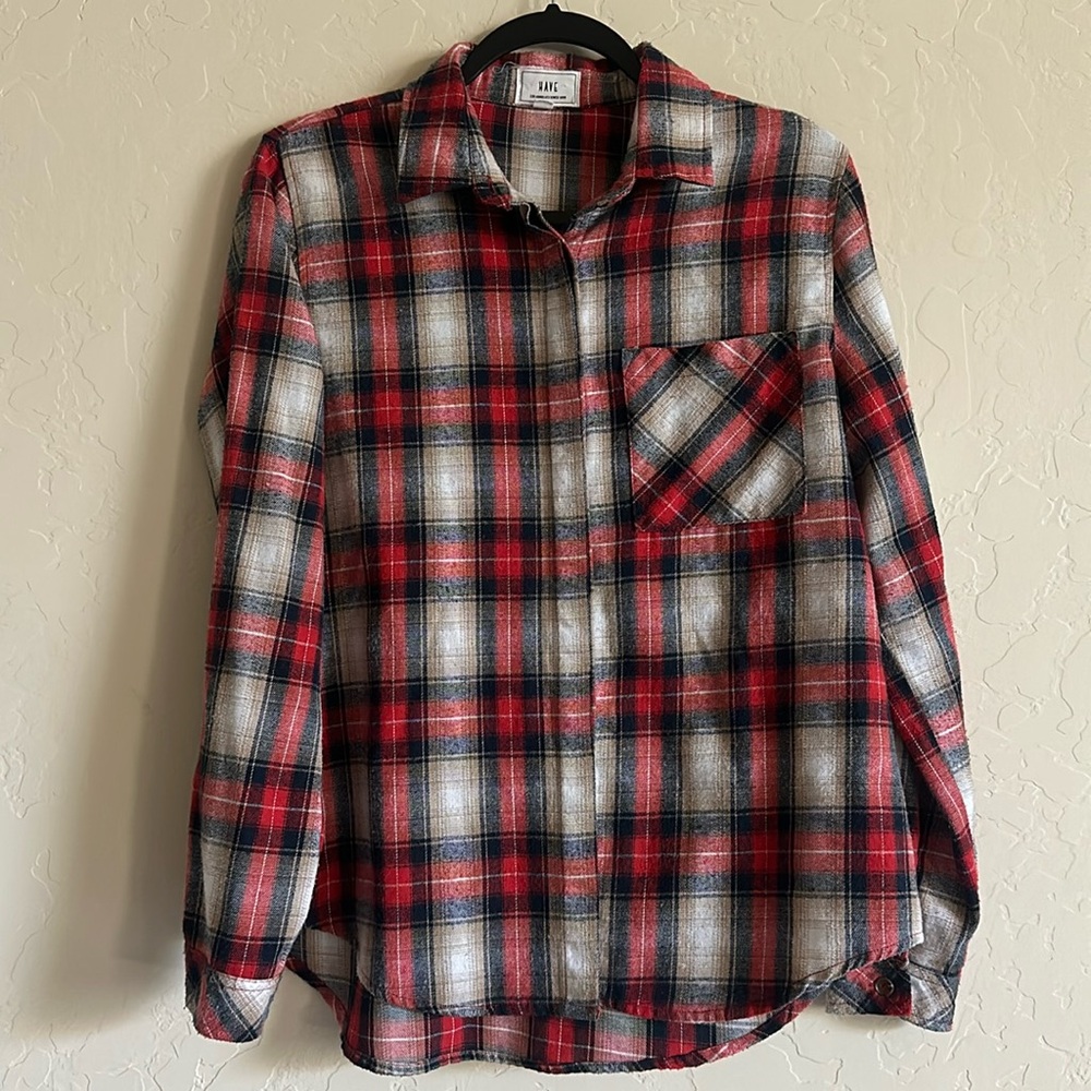 Have plaid button down shirt